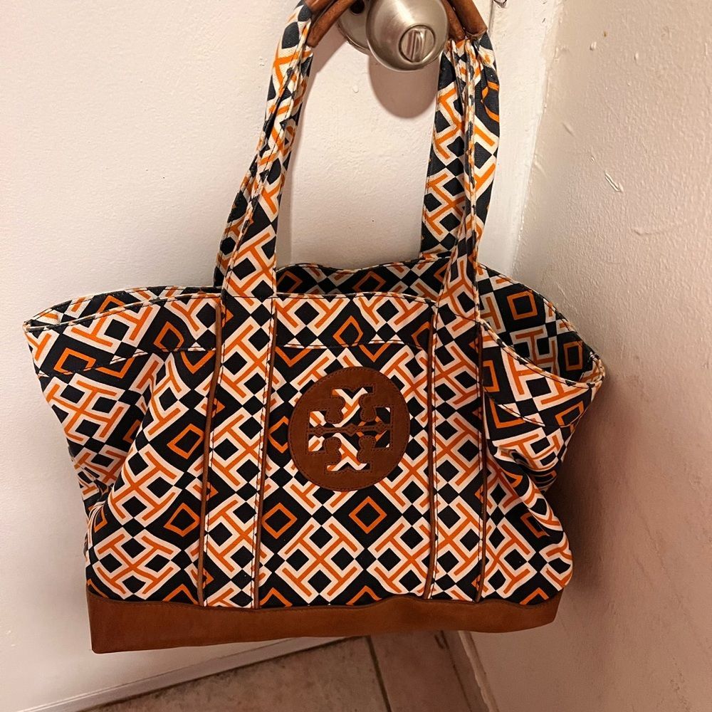tory burch tote bag leather and cloth dress purse logo monogram handbag